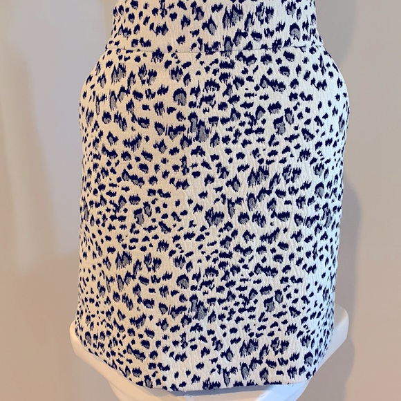Loft - Skirt, White animal print, size small loft petites. - Picture 1 of 6